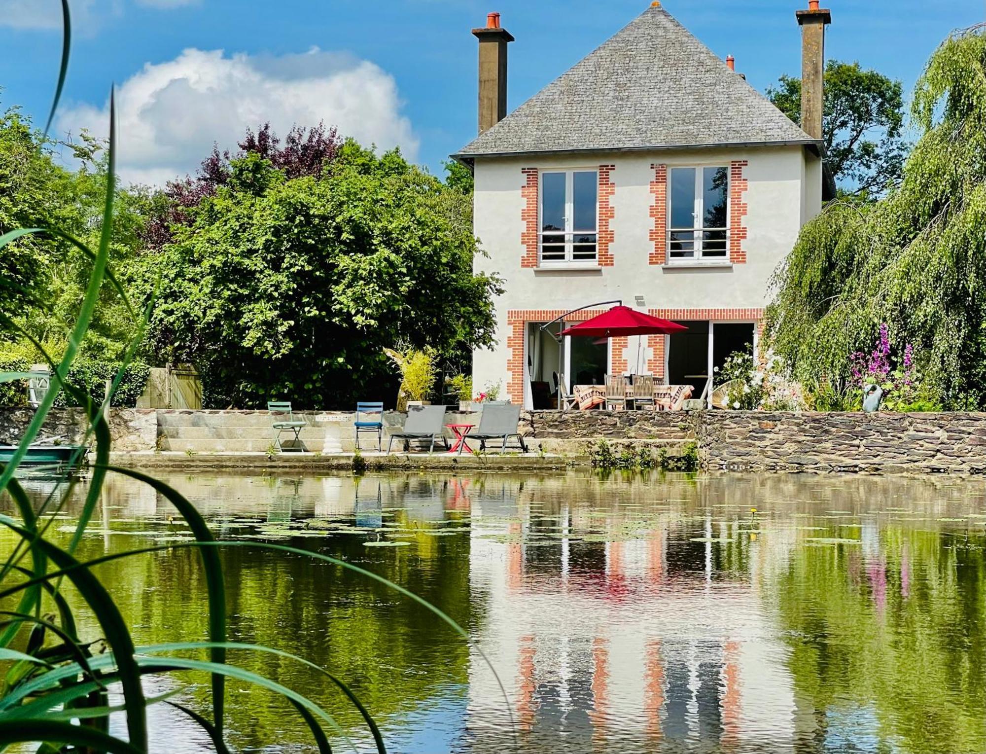 Le Moulin De Bury, Maison De Campagne Au Bord De La Riviere A 13 Kms Au Sud De Rennes Chavagne Экстерьер фото